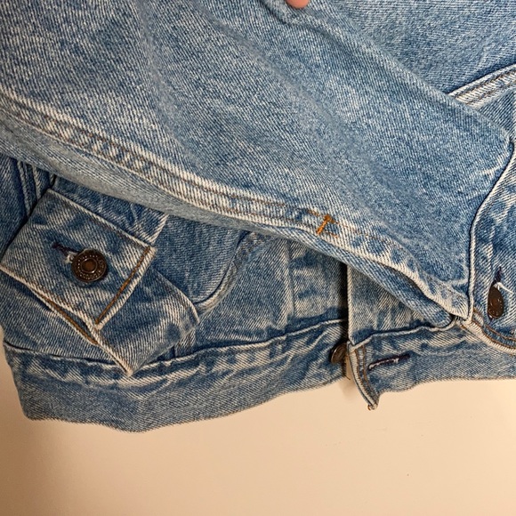 Vintage Levi’s Studded Jean Jacket size L - Picture 4 of 7